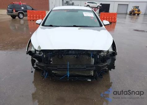 2018 Hyundai Sonata Se z USA, uszkodzony, nr VIN 5NPE24AF5JH632426